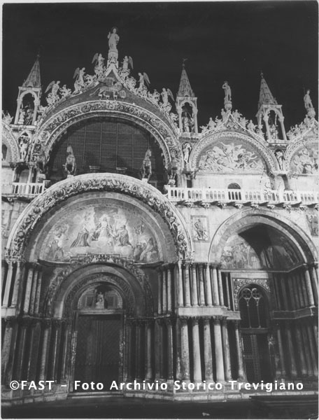 Venezia, facciata della Basilica di San Marco.